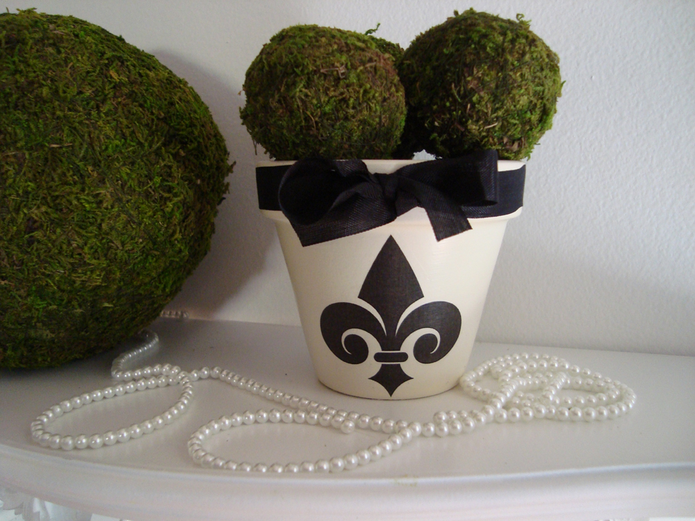French Market Fleur De Lis Ceramic Clay Pot, Flower or Candle Holder Home Decor