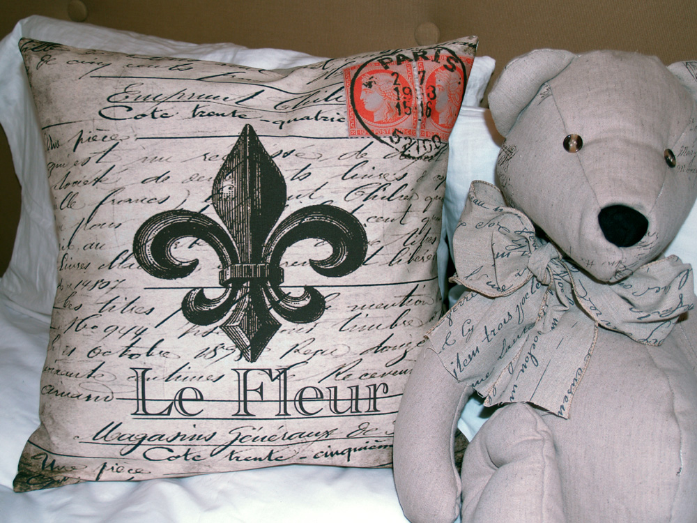 French Market Paris Le Fleur De Lis Postcard Script Linen Envelope Style Pillow Cover Home Decor